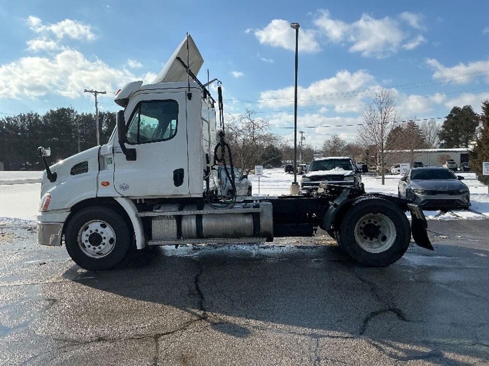 Day Cab Tractor-Heavy Duty Tractors-Freightliner-2020-Cascadia 11342ST-Elkhart-IN-269,996\n\t\tmiles-$ 35,000 - Image 4