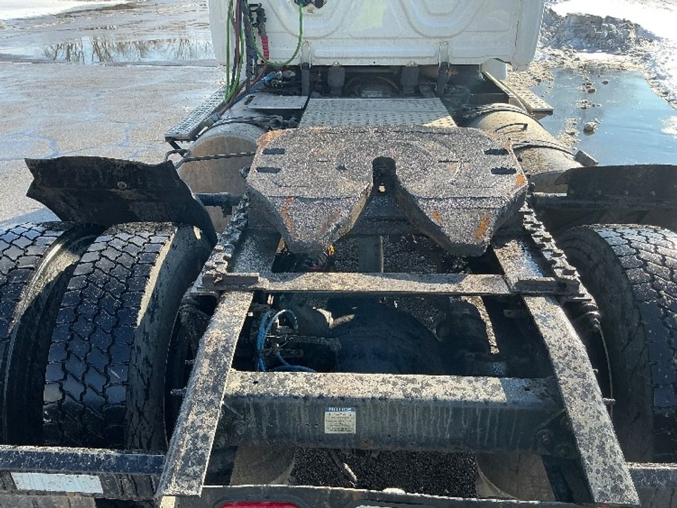 Day Cab Tractor-Heavy Duty Tractors-Freightliner-2020-Cascadia 11342ST-Elkhart-IN-269,996\n\t\tmiles-$ 35,000 - Image 6