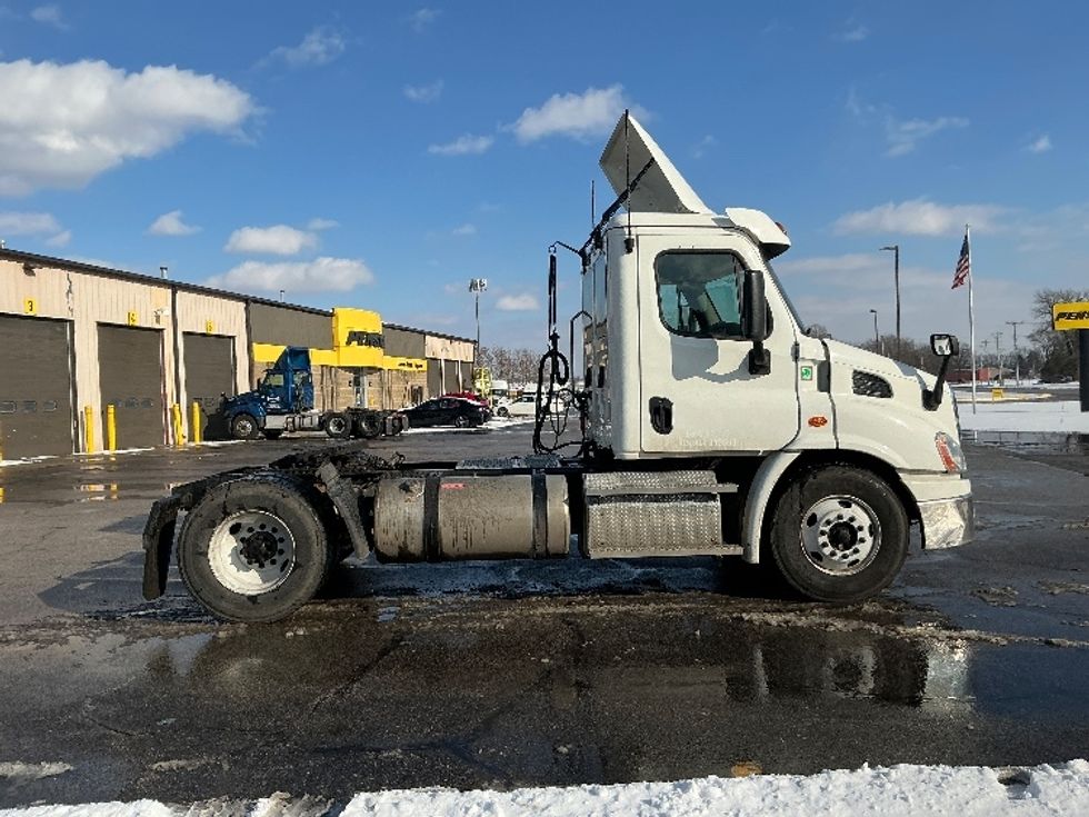 Day Cab Tractor-Heavy Duty Tractors-Freightliner-2020-Cascadia 11342ST-Elkhart-IN-269,996\n\t\tmiles-$ 35,000 - Image 8