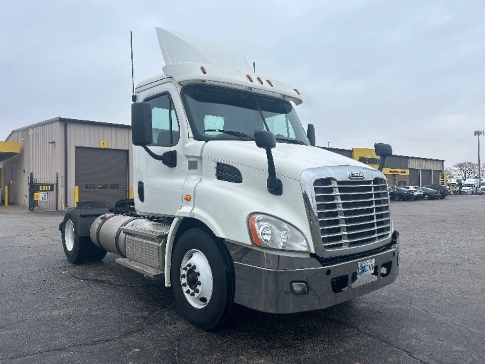 Day Cab Tractor-Heavy Duty Tractors-Freightliner-2020-Cascadia 11342ST-Elkhart-IN-286,129\n\t\tmiles-$ 34,250 - Image 1
