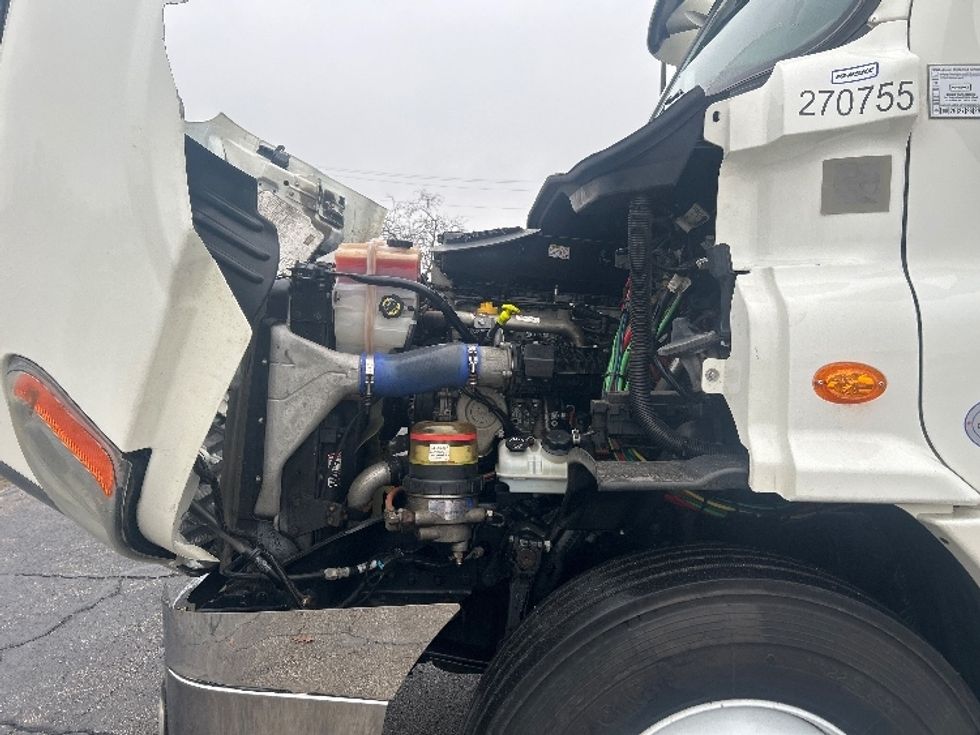 Day Cab Tractor-Heavy Duty Tractors-Freightliner-2020-Cascadia 11342ST-Elkhart-IN-286,129\n\t\tmiles-$ 34,250 - Image 16