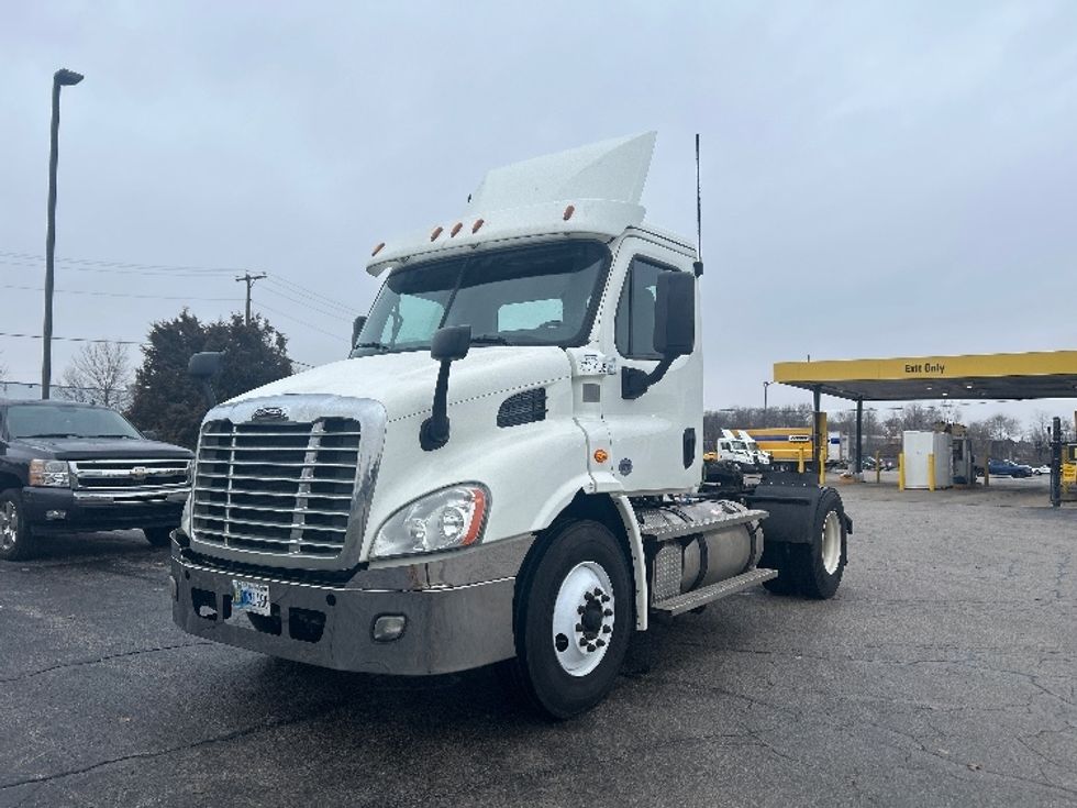 Day Cab Tractor-Heavy Duty Tractors-Freightliner-2020-Cascadia 11342ST-Elkhart-IN-286,129\n\t\tmiles-$ 34,250 - Image 3