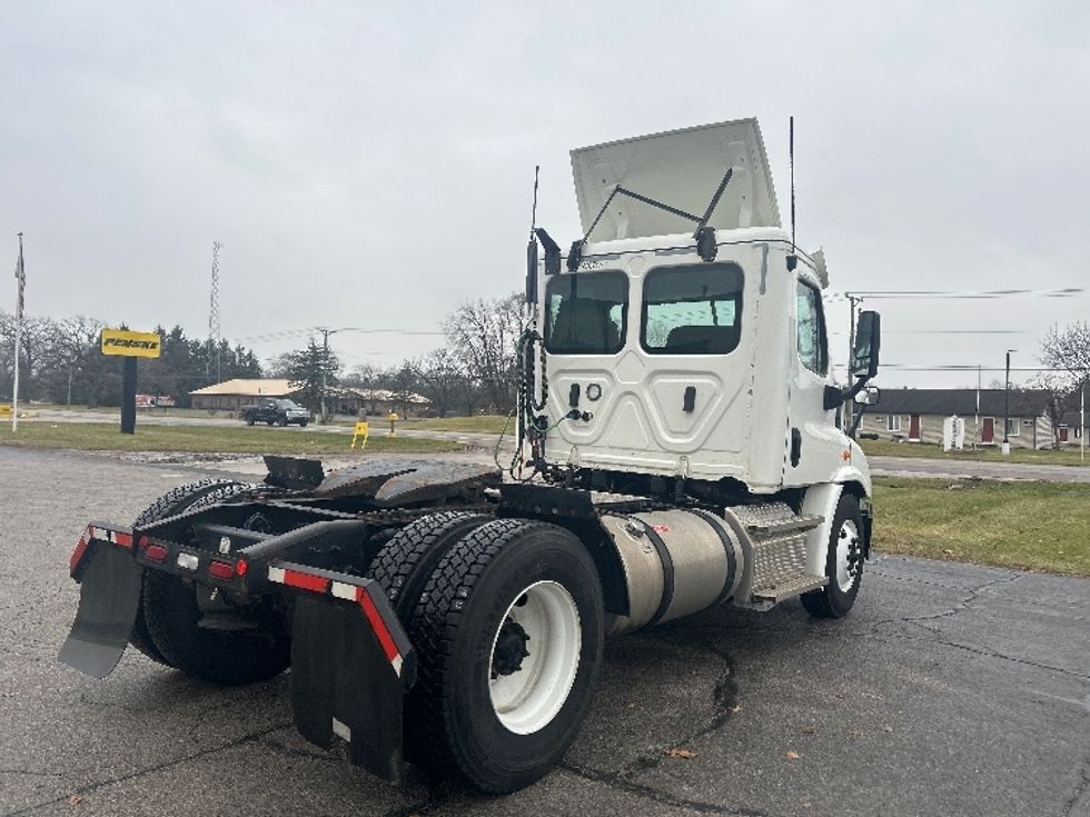 Day Cab Tractor-Heavy Duty Tractors-Freightliner-2020-Cascadia 11342ST-Elkhart-IN-286,129\n\t\tmiles-$ 34,250 - Image 7