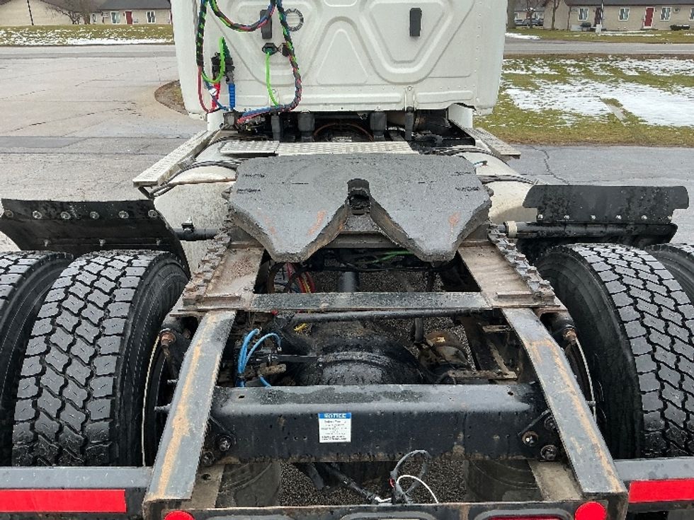 Day Cab Tractor-Heavy Duty Tractors-Freightliner-2020-Cascadia 11342ST-Elkhart-IN-286,277\n\t\tmiles-$ 34,250 - Image 6