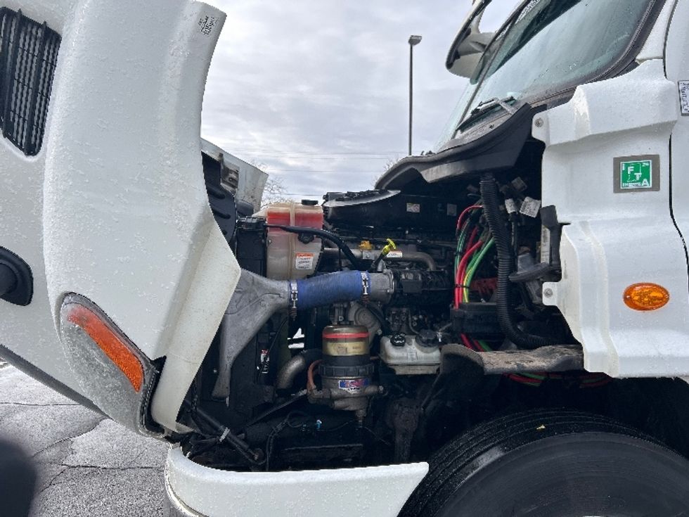 Day Cab Tractor-Heavy Duty Tractors-Freightliner-2020-Cascadia 11342ST-Elkhart-IN-295,696\n\t\tmiles-$ 34,000 - Image 16