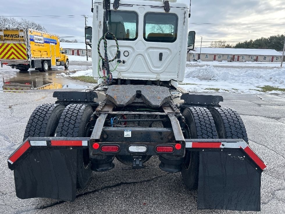 Day Cab Tractor-Heavy Duty Tractors-Freightliner-2020-Cascadia 11342ST-Elkhart-IN-295,696\n\t\tmiles-$ 34,000 - Image 6