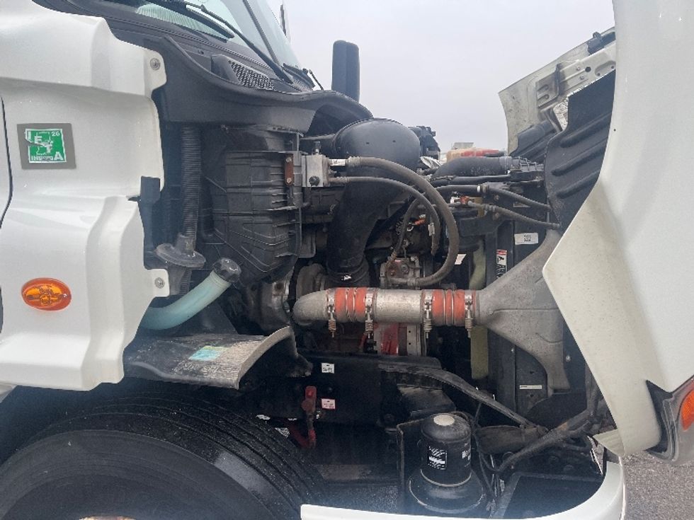 Day Cab Tractor-Heavy Duty Tractors-Freightliner-2020-Cascadia 11342ST-Elkhart-IN-435,182\n\t\tmiles-$ 27,250 - Image 15