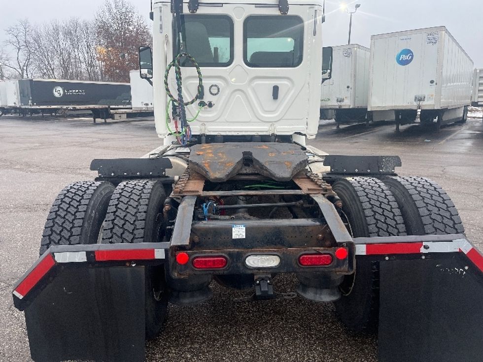 Day Cab Tractor-Heavy Duty Tractors-Freightliner-2020-Cascadia 11342ST-Elkhart-IN-435,182\n\t\tmiles-$ 27,250 - Image 6