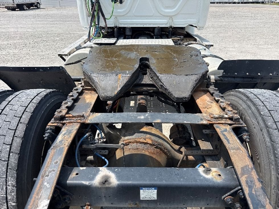 Day Cab Tractor-Heavy Duty Tractors-Freightliner-2020-Cascadia 11342ST-Findlay-OH-422,161\n\t\tmiles-$ 31,500 - Image 6