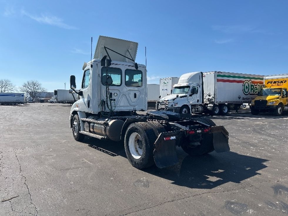 Day Cab Tractor-Heavy Duty Tractors-Freightliner-2020-Cascadia 11342ST-Indianapolis-IN-196,570\n\t\tmiles-$ 37,500 - Image 5