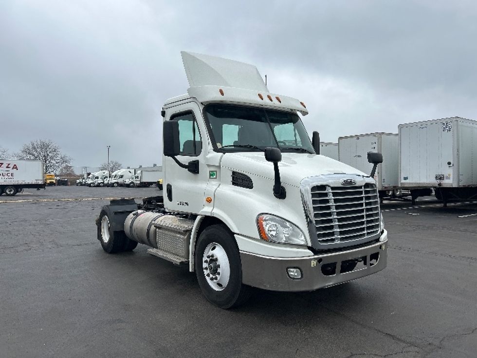 Day Cab Tractor-Heavy Duty Tractors-Freightliner-2020-Cascadia 11342ST-Indianapolis-IN-286,886\n\t\tmiles-$ 33,250 - Image 1