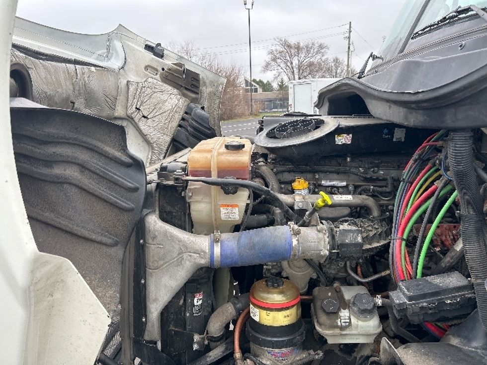 Day Cab Tractor-Heavy Duty Tractors-Freightliner-2020-Cascadia 11342ST-Indianapolis-IN-286,886\n\t\tmiles-$ 33,250 - Image 16