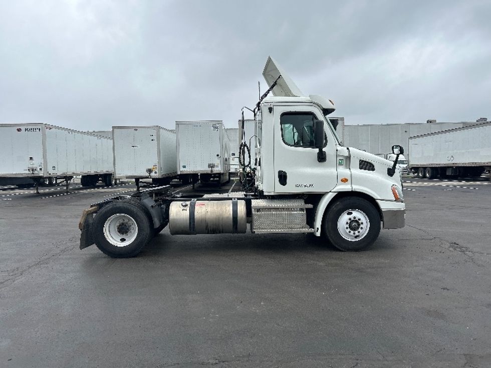 Day Cab Tractor-Heavy Duty Tractors-Freightliner-2020-Cascadia 11342ST-Indianapolis-IN-286,886\n\t\tmiles-$ 33,250 - Image 8