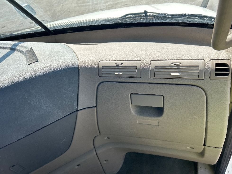 Day Cab Tractor-Heavy Duty Tractors-Freightliner-2020-Cascadia 11342ST-Indianapolis-IN-348,816\n\t\tmiles-$ 30,250 - Image 13