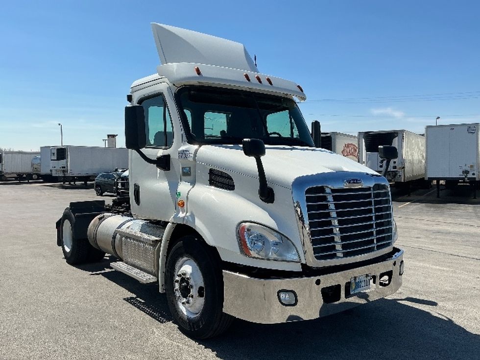 Day Cab Tractor-Heavy Duty Tractors-Freightliner-2020-Cascadia 11342ST-La Porte-IN-249,667\n\t\tmiles-$ 37,750 - Image 1