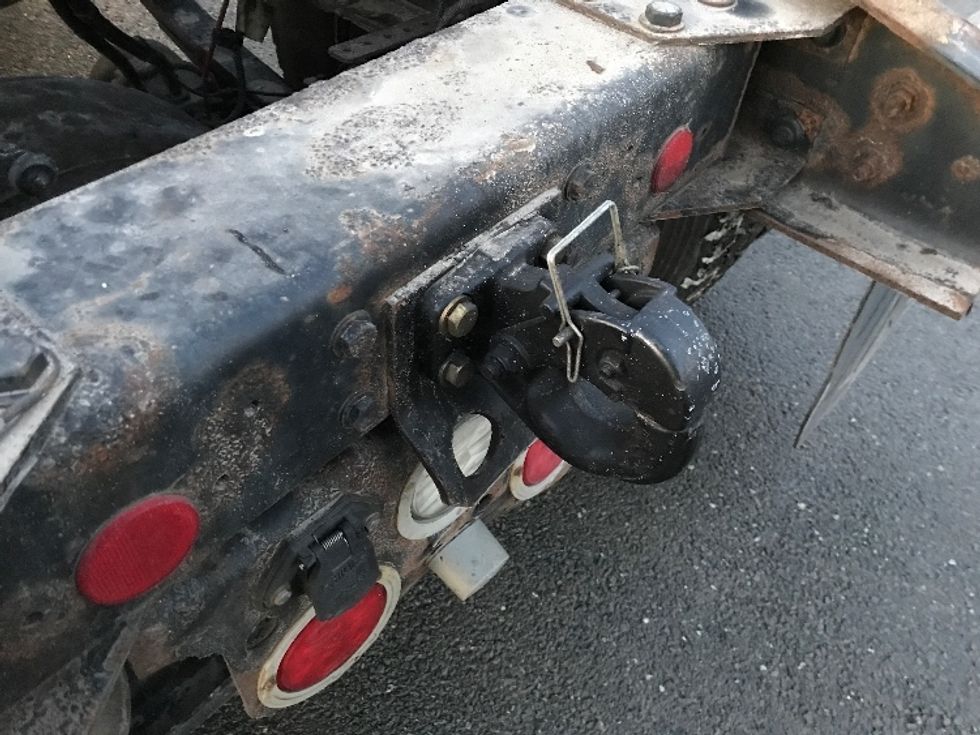 Day Cab Tractor-Heavy Duty Tractors-Freightliner-2020-Cascadia 11342ST-Londonderry-NH-214,531\n\t\tmiles-$ 38,250 - Image 19