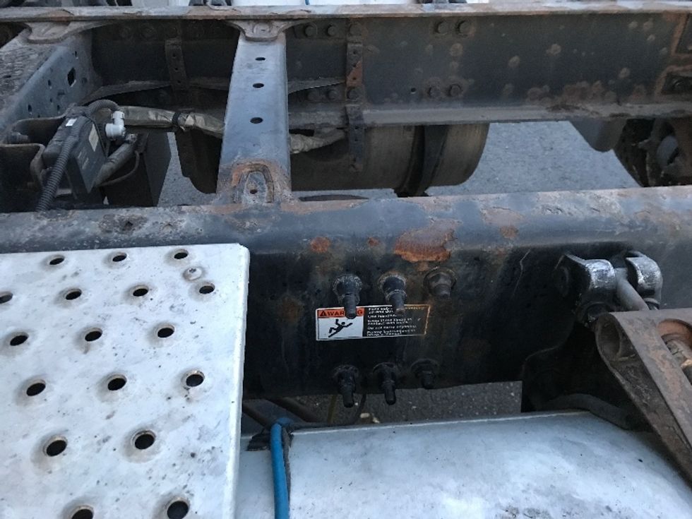 Day Cab Tractor-Heavy Duty Tractors-Freightliner-2020-Cascadia 11342ST-Londonderry-NH-214,531\n\t\tmiles-$ 38,250 - Image 21