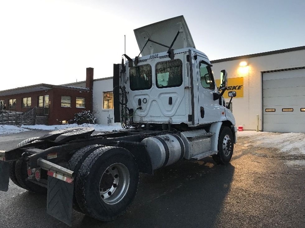 Day Cab Tractor-Heavy Duty Tractors-Freightliner-2020-Cascadia 11342ST-Londonderry-NH-214,531\n\t\tmiles-$ 38,250 - Image 7