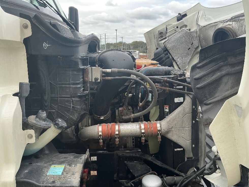Day Cab Tractor-Heavy Duty Tractors-Freightliner-2020-Cascadia 11342ST-Melrose Park-IL-238,725\n\t\tmiles-$ 39,000 - Image 14