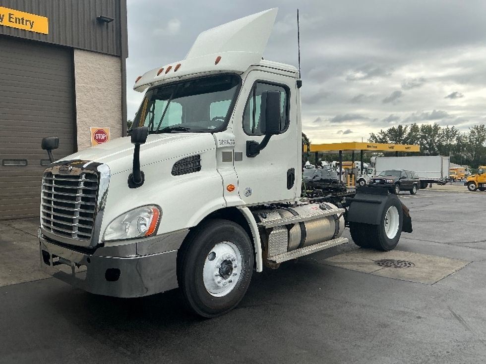 Day Cab Tractor-Heavy Duty Tractors-Freightliner-2020-Cascadia 11342ST-Melrose Park-IL-238,725\n\t\tmiles-$ 39,000 - Image 3
