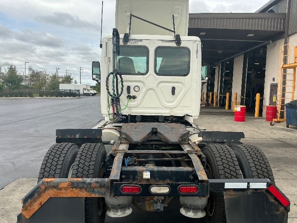 Day Cab Tractor-Heavy Duty Tractors-Freightliner-2020-Cascadia 11342ST-Melrose Park-IL-238,725\n\t\tmiles-$ 39,000 - Image 6