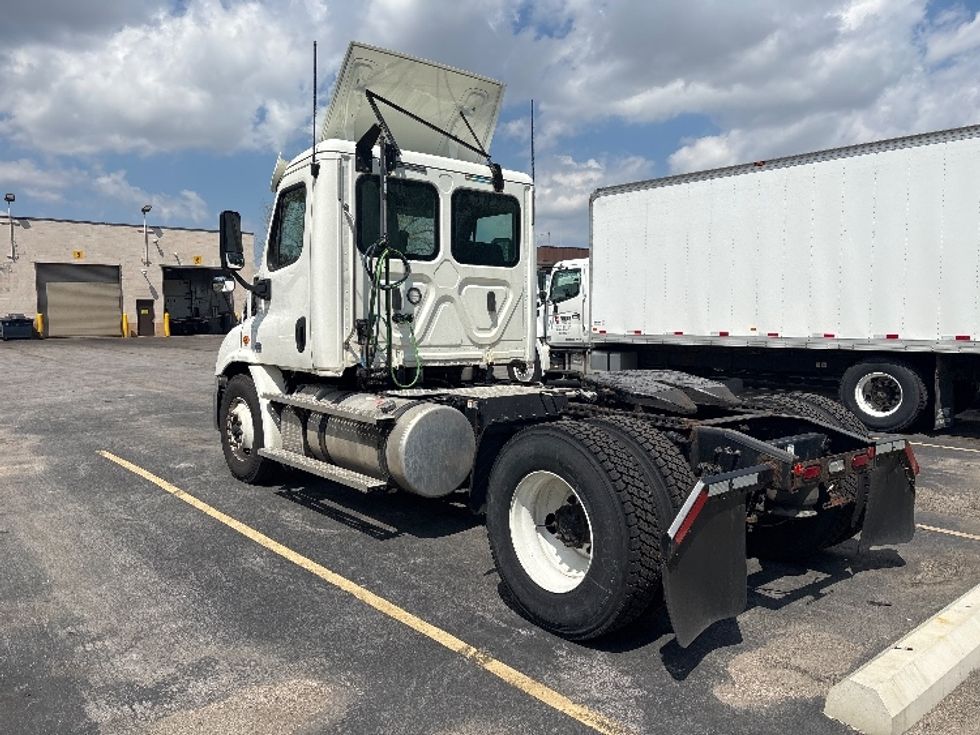 Day Cab Tractor-Heavy Duty Tractors-Freightliner-2020-Cascadia 11342ST-Middlefield-OH-370,387\n\t\tmiles-$ 28,500 - Image 5