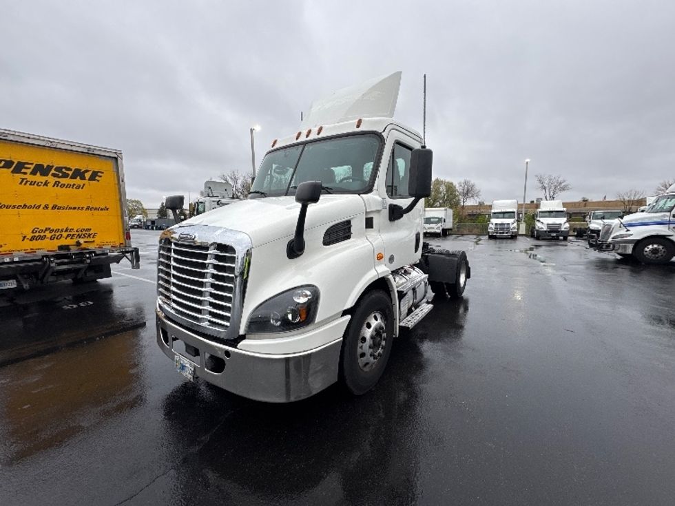 Day Cab Tractor-Heavy Duty Tractors-Freightliner-2020-Cascadia 11342ST-Swedesboro-NJ-481,013\n\t\tmiles-$ 24,000 - Image 3