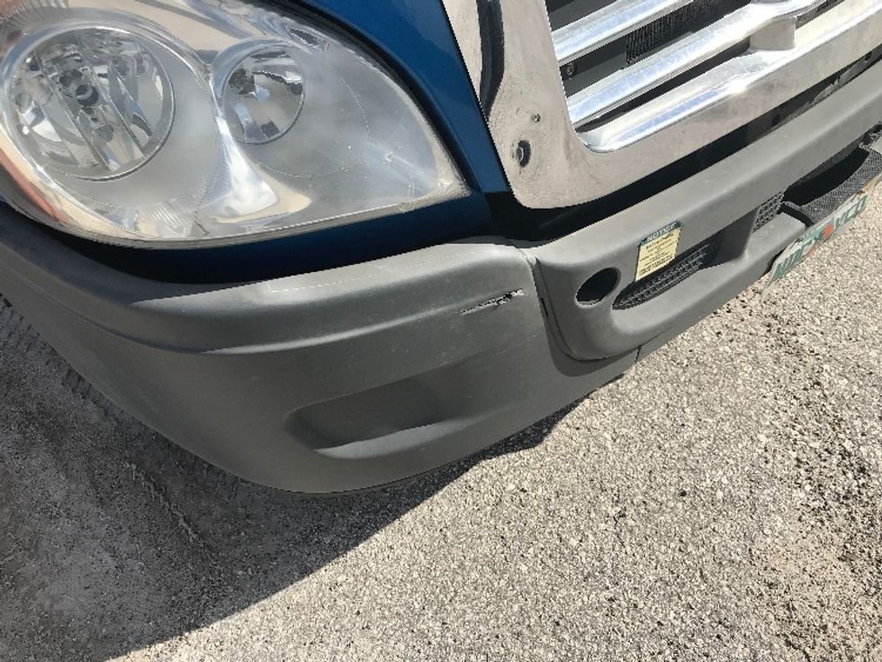 Day Cab Tractor-Heavy Duty Tractors-Freightliner-2020-Cascadia 11342ST-Tampa-FL-185,611\n\t\tmiles-$ 48,250 - Image 19