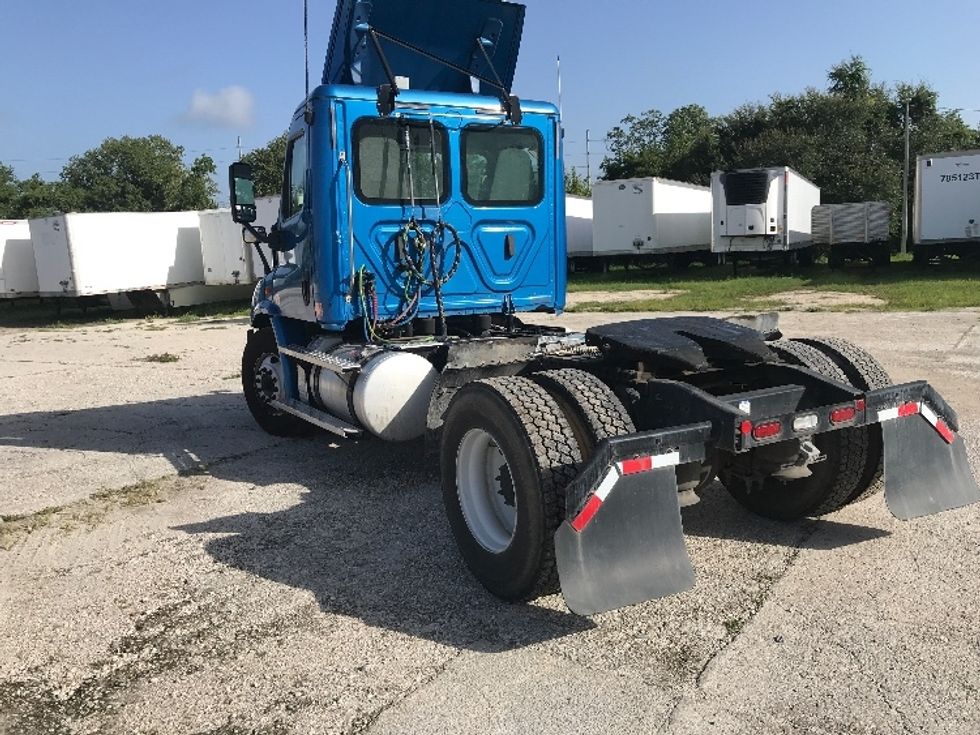 Day Cab Tractor-Heavy Duty Tractors-Freightliner-2020-Cascadia 11342ST-Tampa-FL-185,611\n\t\tmiles-$ 48,250 - Image 5