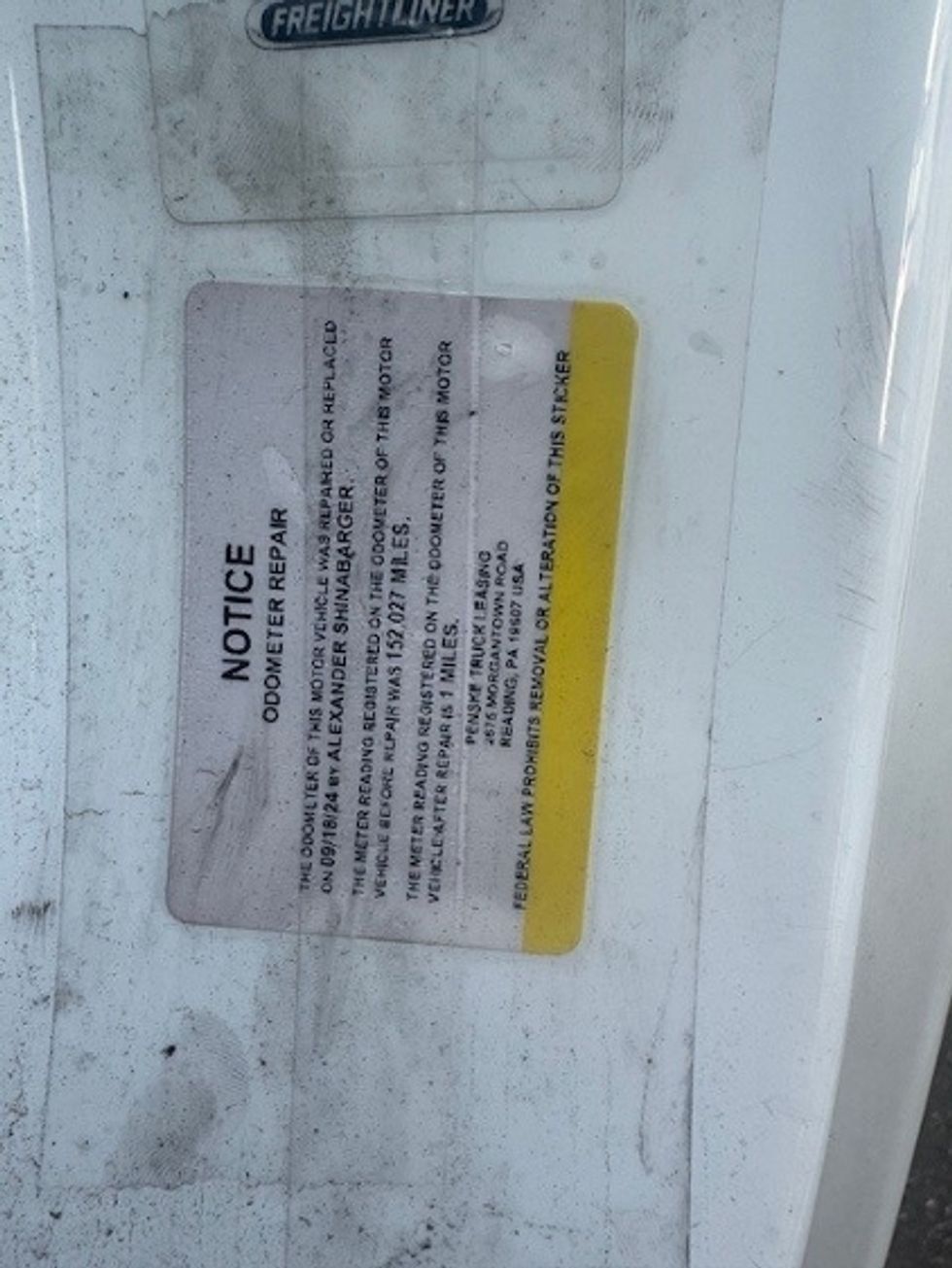 Day Cab Tractor-Heavy Duty Tractors-Freightliner-2020-Cascadia 11342ST-Wixom-MI-176,352\n\t\tmiles-$ 37,250 - Image 17