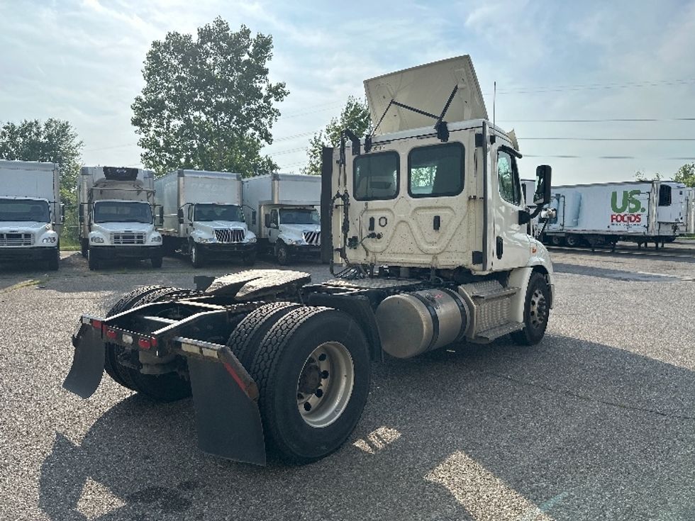 Day Cab Tractor-Heavy Duty Tractors-Freightliner-2020-Cascadia 11342ST-Wixom-MI-176,352\n\t\tmiles-$ 37,250 - Image 7