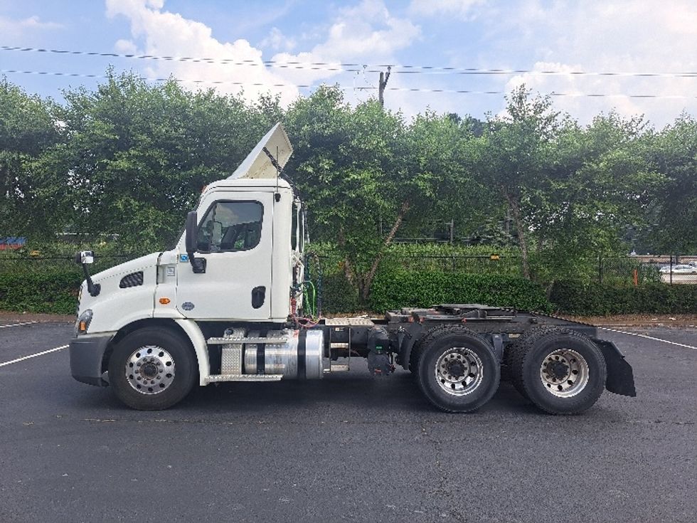 Day Cab Tractor-Heavy Duty Tractors-Freightliner-2020-Cascadia 11364ST-Atlanta-GA-109,671\n\t\tmiles-$ 60,000 - Image 4