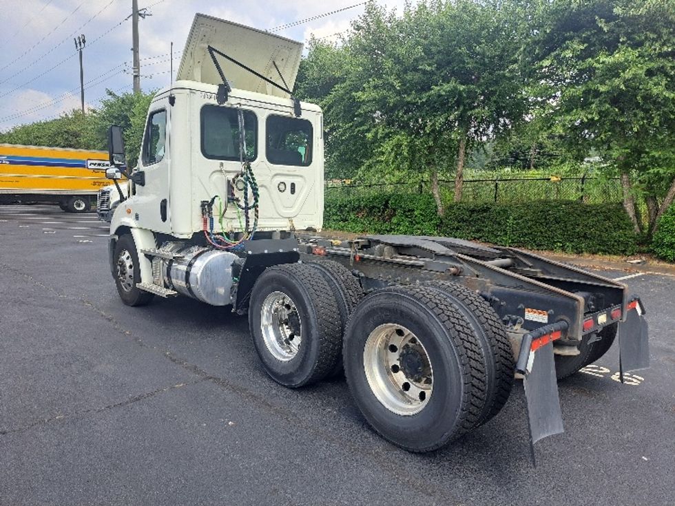Day Cab Tractor-Heavy Duty Tractors-Freightliner-2020-Cascadia 11364ST-Atlanta-GA-109,671\n\t\tmiles-$ 60,000 - Image 5