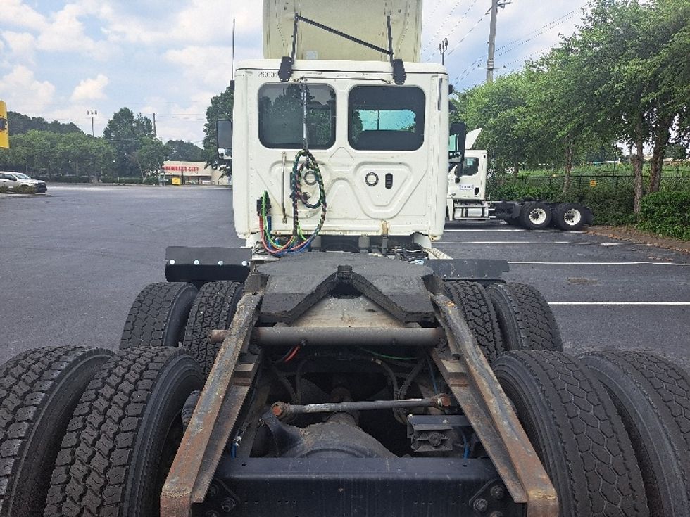 Day Cab Tractor-Heavy Duty Tractors-Freightliner-2020-Cascadia 11364ST-Atlanta-GA-109,671\n\t\tmiles-$ 60,000 - Image 6