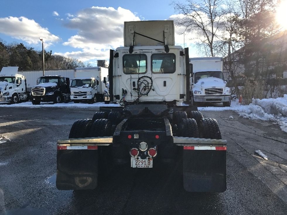 Day Cab Tractor-Heavy Duty Tractors-Freightliner-2020-Cascadia 11364ST-Chicopee-MA-212,771\n\t\tmiles-$ 53,000 - Image 6