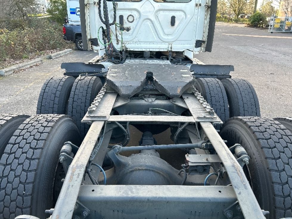 Day Cab Tractor-Heavy Duty Tractors-Freightliner-2020-Cascadia 11364ST-Clackamas-OR-257,259\n\t\tmiles-$ 47,500 - Image 6