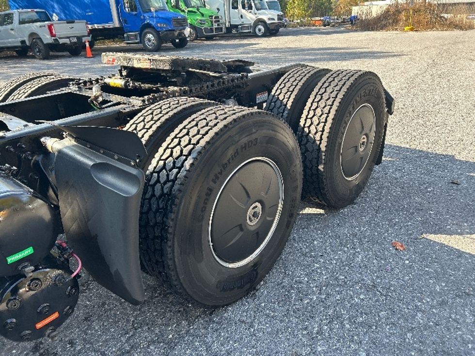 Day Cab Tractor-Heavy Duty Tractors-Freightliner-2020-Cascadia 11364ST-Cleveland-TN-406,651\n\t\tmiles-$ 45,000 - Image 17