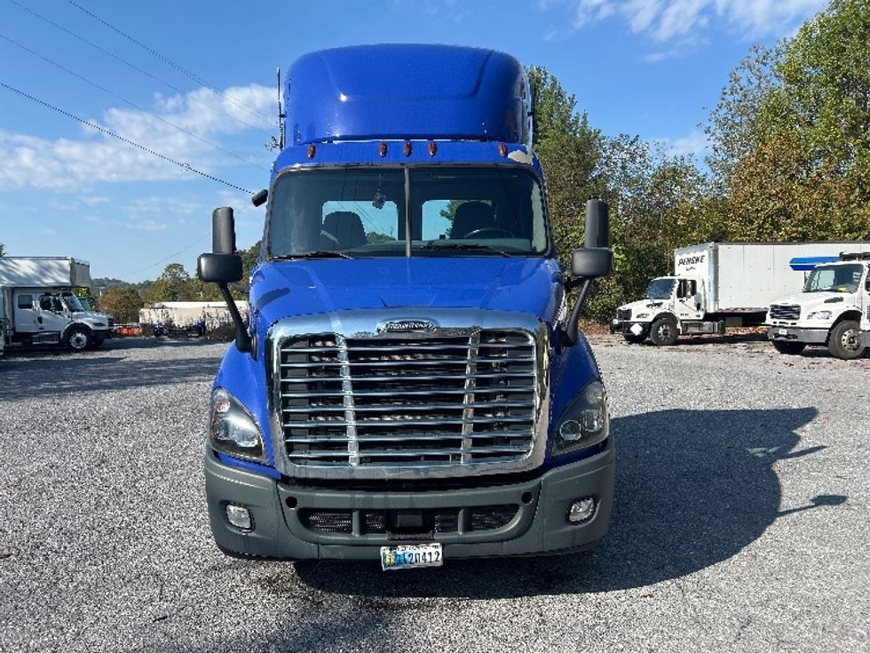Day Cab Tractor-Heavy Duty Tractors-Freightliner-2020-Cascadia 11364ST-Cleveland-TN-406,651\n\t\tmiles-$ 45,000 - Image 2