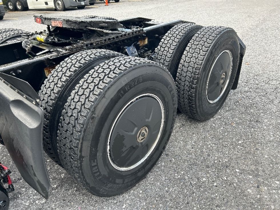 Day Cab Tractor-Heavy Duty Tractors-Freightliner-2020-Cascadia 11364ST-Cleveland-TN-538,554\n\t\tmiles-$ 34,750 - Image 17