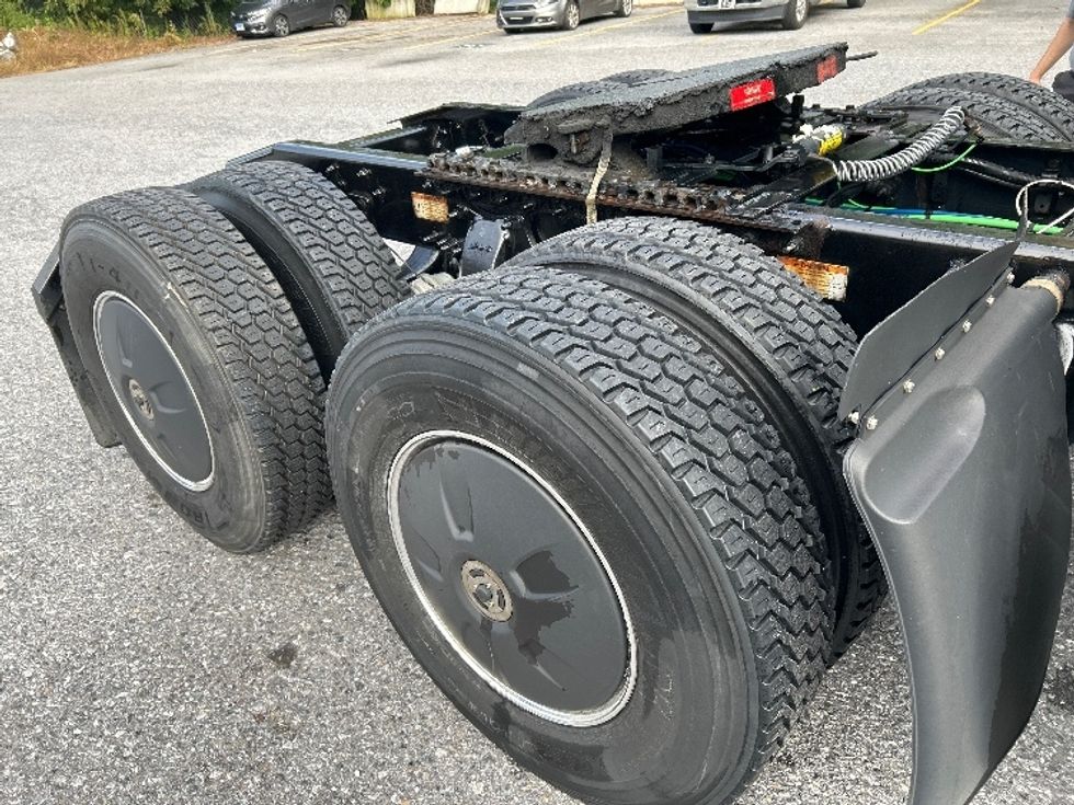 Day Cab Tractor-Heavy Duty Tractors-Freightliner-2020-Cascadia 11364ST-Cleveland-TN-538,554\n\t\tmiles-$ 34,750 - Image 18