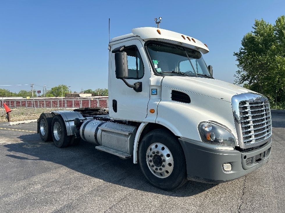 Day Cab Tractor-Heavy Duty Tractors-Freightliner-2020-Cascadia 11364ST-East Chicago-IN-430,061\n\t\tmiles-$ 39,250 - Image 1