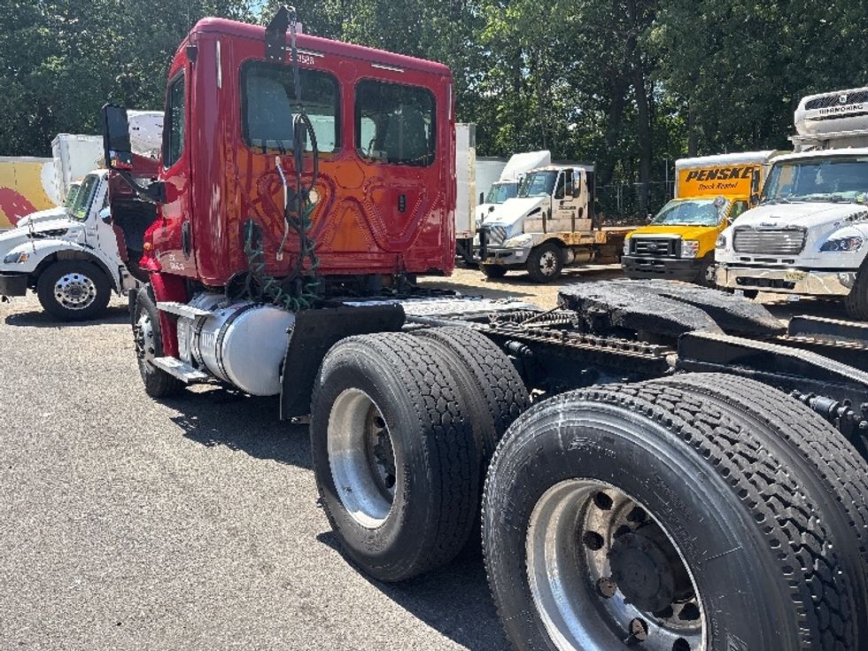Day Cab Tractor-Heavy Duty Tractors-Freightliner-2020-Cascadia 11364ST-Edison-NJ-163,588\n\t\tmiles-$ 55,500 - Image 5