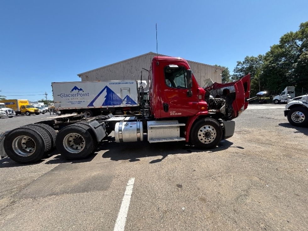 Day Cab Tractor-Heavy Duty Tractors-Freightliner-2020-Cascadia 11364ST-Edison-NJ-163,588\n\t\tmiles-$ 55,500 - Image 8