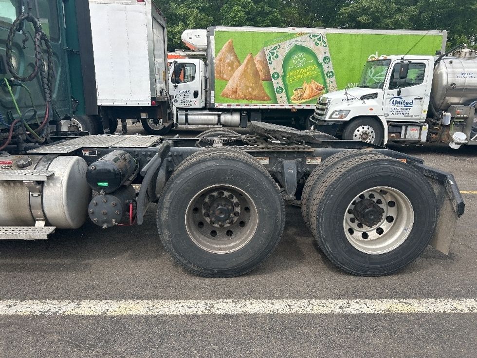 Day Cab Tractor-Heavy Duty Tractors-Freightliner-2020-Cascadia 11364ST-Edison-NJ-544,125\n\t\tmiles-$ 28,750 - Image 17