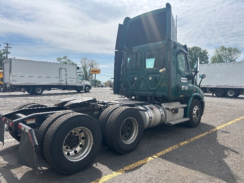 Day Cab Tractor-Heavy Duty Tractors-Freightliner-2020-Cascadia 11364ST-Edison-NJ-544,125\n\t\tmiles-$ 28,750 - Image 7
