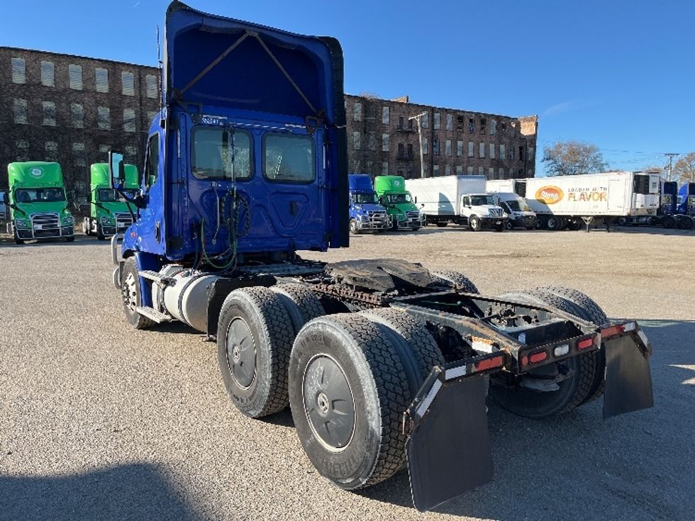 Day Cab Tractor-Heavy Duty Tractors-Freightliner-2020-Cascadia 11364ST-Elkhart-IN-327,433\n\t\tmiles-$ 46,500 - Image 5