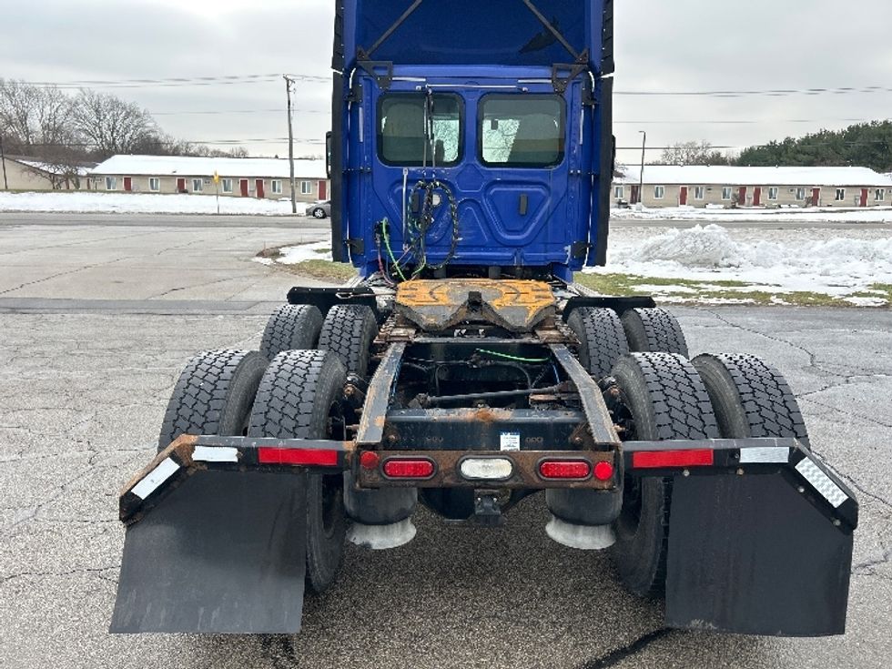 Day Cab Tractor-Heavy Duty Tractors-Freightliner-2020-Cascadia 11364ST-Elkhart-IN-389,287\n\t\tmiles-$ 43,250 - Image 6