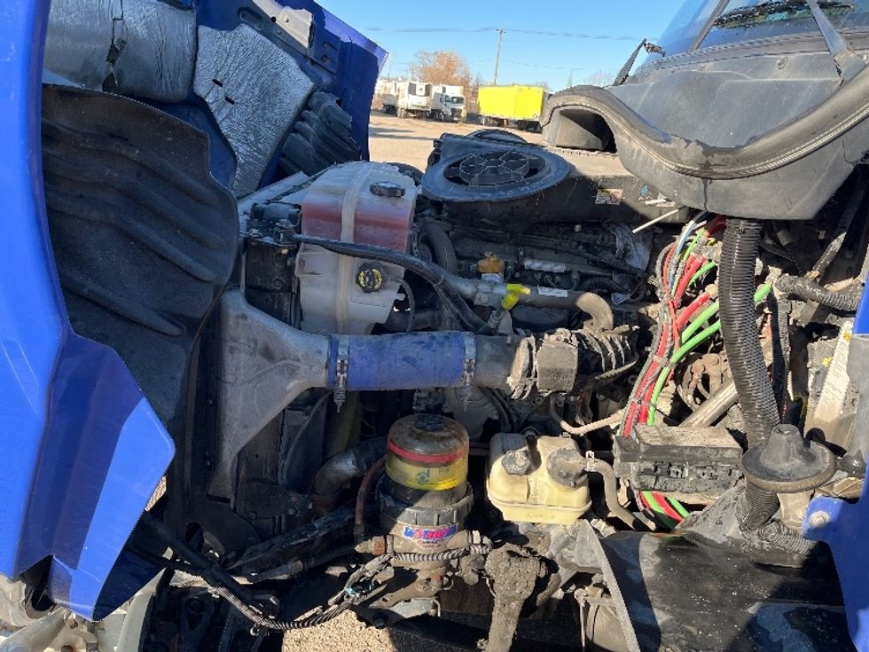 Day Cab Tractor-Heavy Duty Tractors-Freightliner-2020-Cascadia 11364ST-Elkhart-IN-424,654\n\t\tmiles-$ 41,250 - Image 16