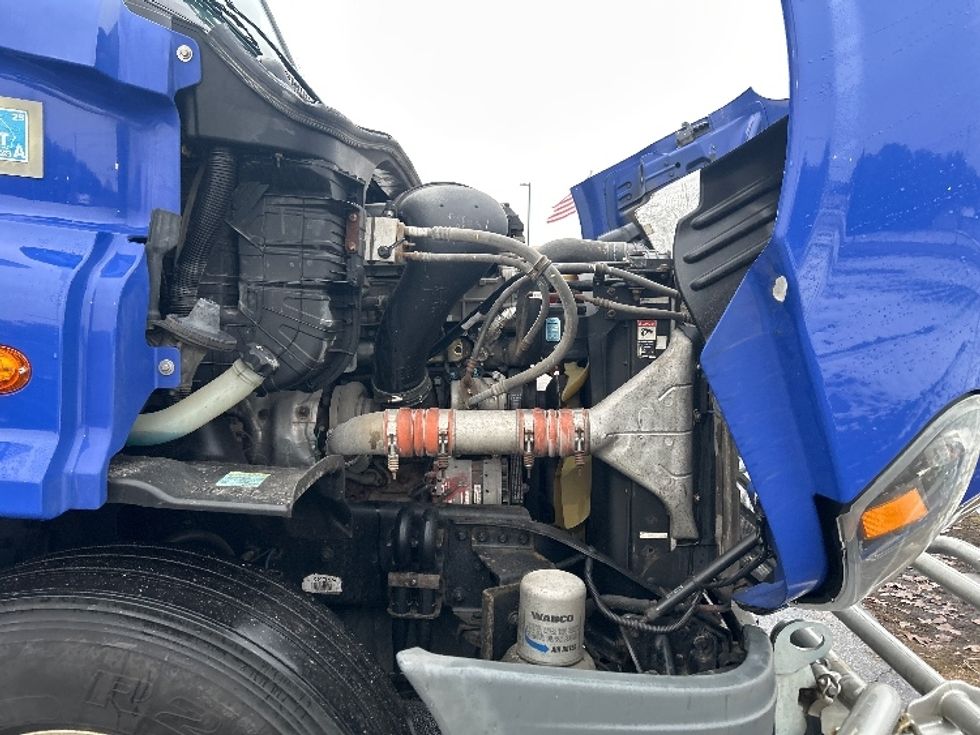 Day Cab Tractor-Heavy Duty Tractors-Freightliner-2020-Cascadia 11364ST-Elkhart-IN-433,714\n\t\tmiles-$ 40,250 - Image 15