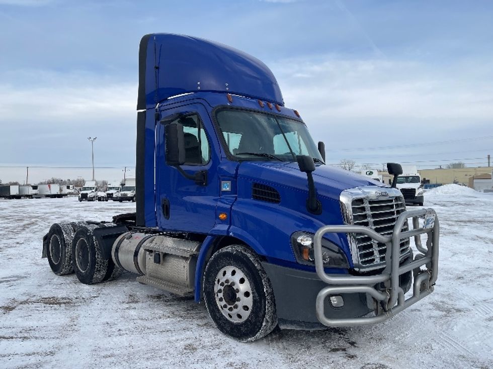 Day Cab Tractor-Heavy Duty Tractors-Freightliner-2020-Cascadia 11364ST-Elkhart-IN-436,241\n\t\tmiles-$ 40,250 - Image 1
